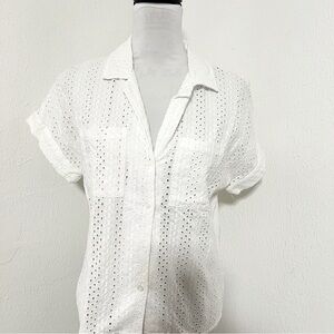Who What Wear Women’s Medium White Eyelet Button Up Blouse Everyday Casual EUC